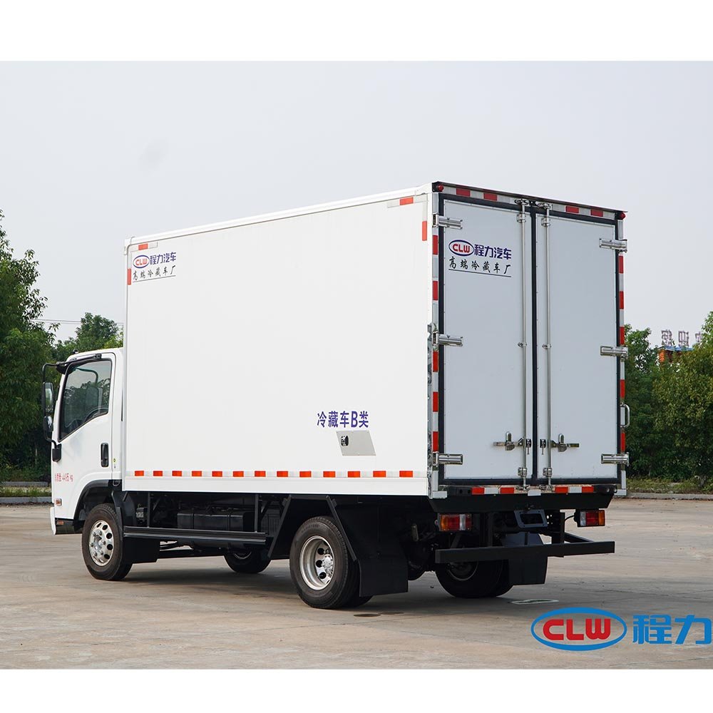 1740442497 Powerful High End Refrigerated Truck for 2024 Logistics