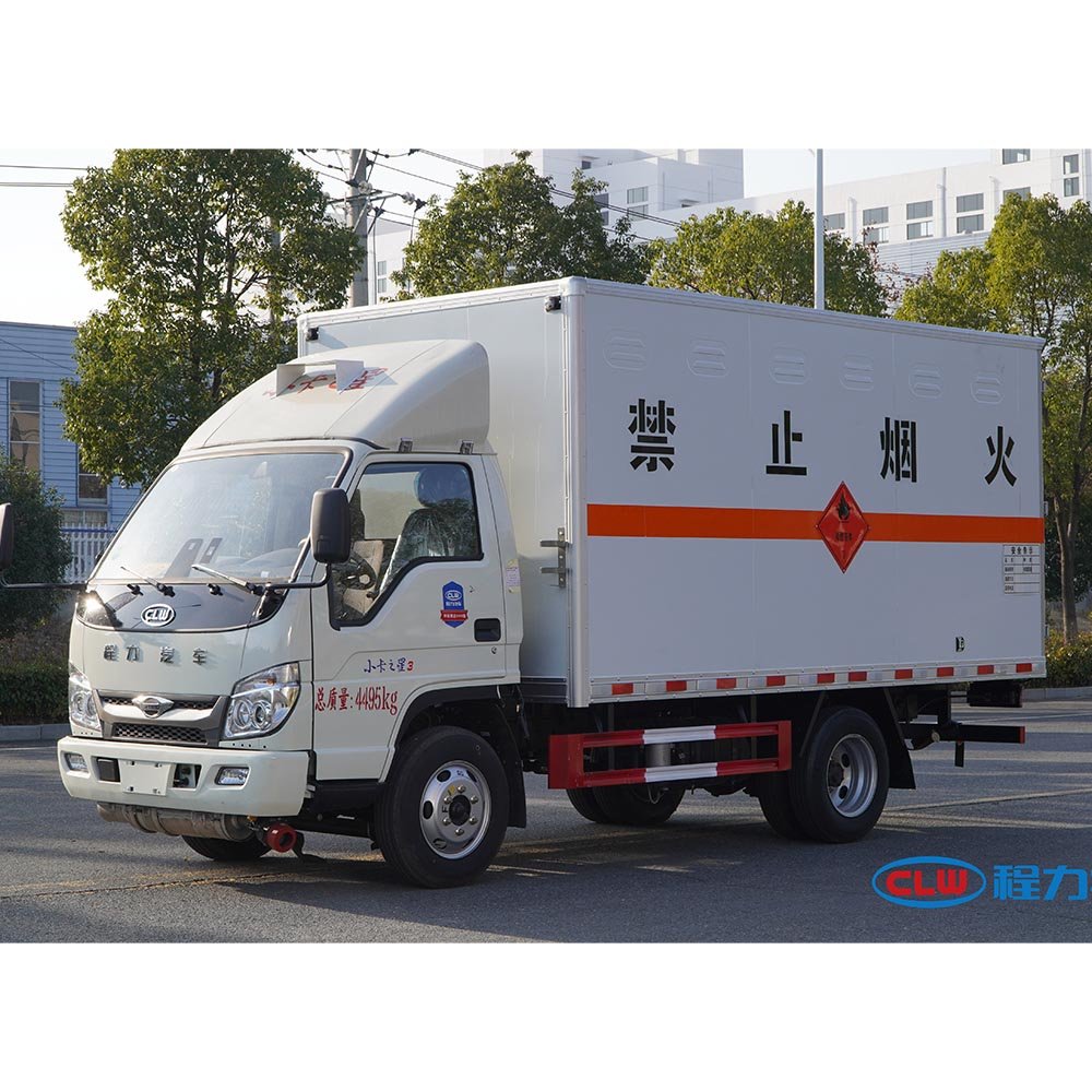 Advanced Explosive Equipment Transport Truck with Top Features