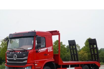 1741712521 Dongfeng D3L Flatbed Truck Strong Efficient and Ready for the Road